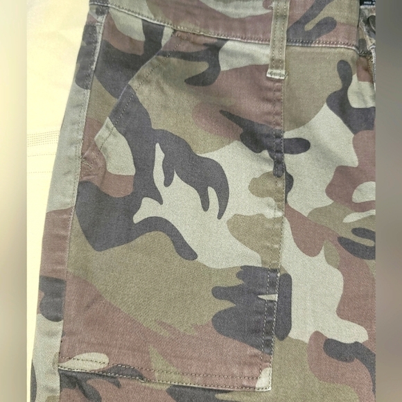 Sanctuary Camo Pants - Picture 6 of 9